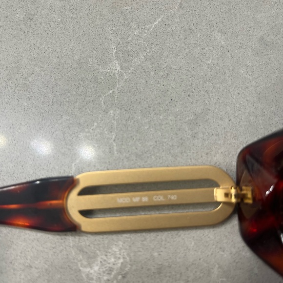 Designer sunglasses by Egon Von Furstenberg made in Italy - Picture 7 of 10